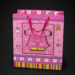 Set 12 pungi cadou din carton pentru fetițe - 42x32cm