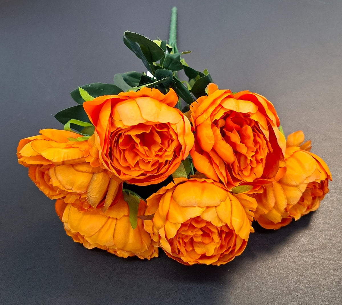 Buchet bujori artificiali portocalii – 7 flori, aspect natural 40cm