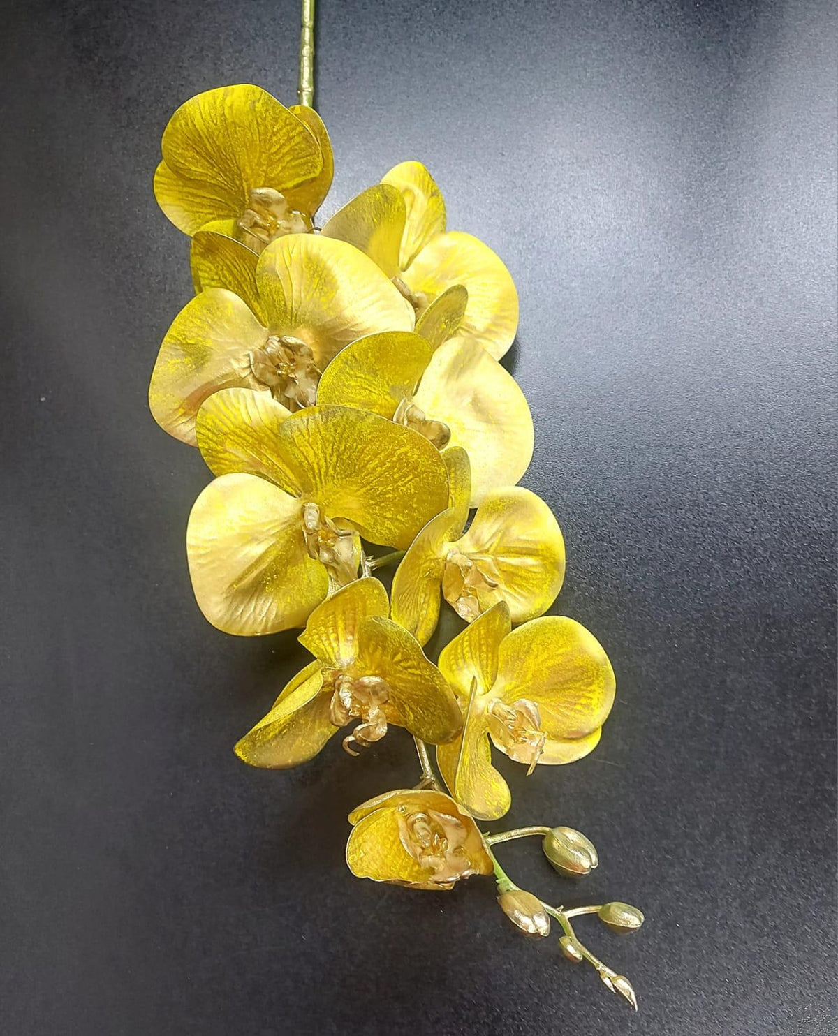 Orhidee artificială galben-aurie din silicon – 100 cm, floare decorativă realistă