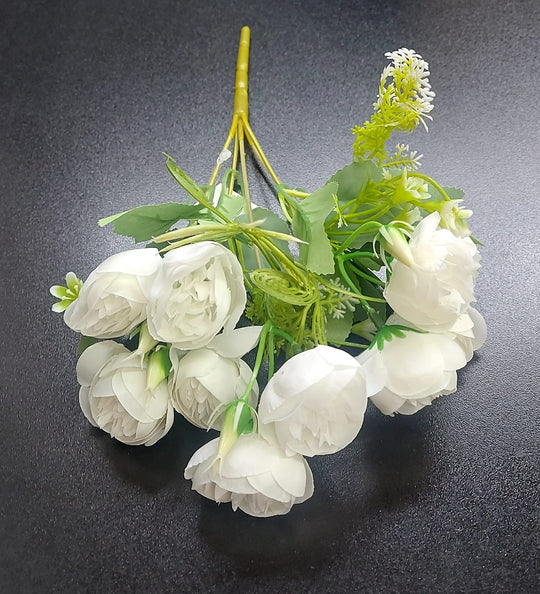 Buchet flori artificiale ranunculus alb – 30cm