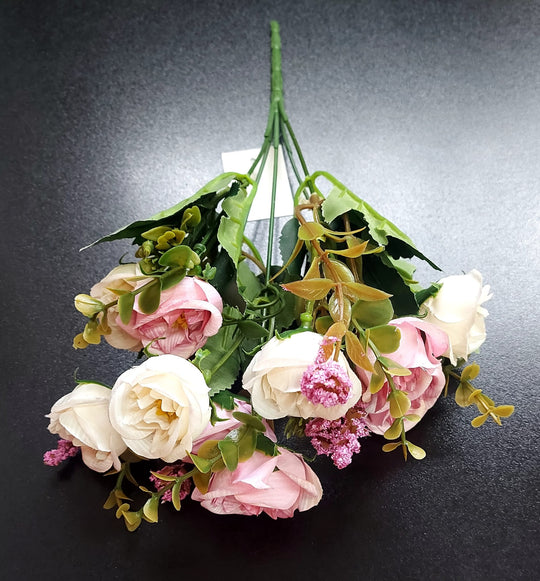 Buchet flori artificiale ranunculus crem și roz pastel cu flori uscate – 28cm, aspect natural