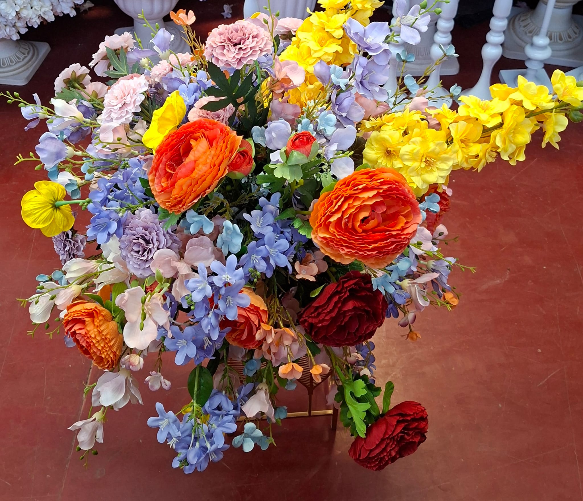 Aranjament Floral “Rapsodie de Primăvară” – 45 cm