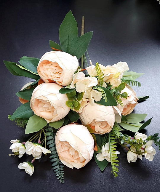 Buchet Elegant cu Bujori Crem-Piersică – Flori Artificiale Premium
