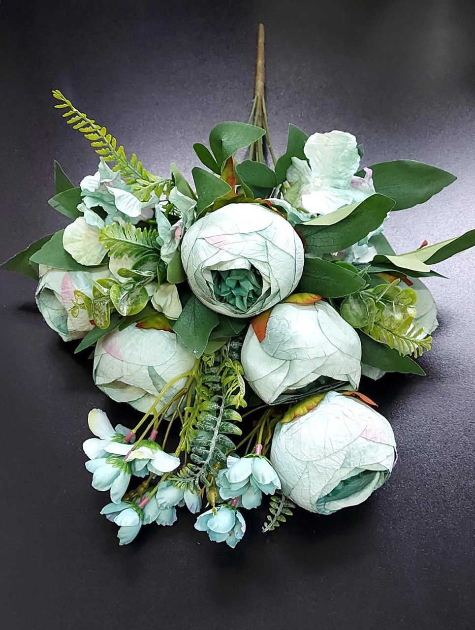 Buchet Elegant cu Bujori Verde Mentă – Flori Artificiale Premium