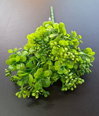 Verdeață artificială decorativă cu frunze rotunjite și boboci verzi, 30cm